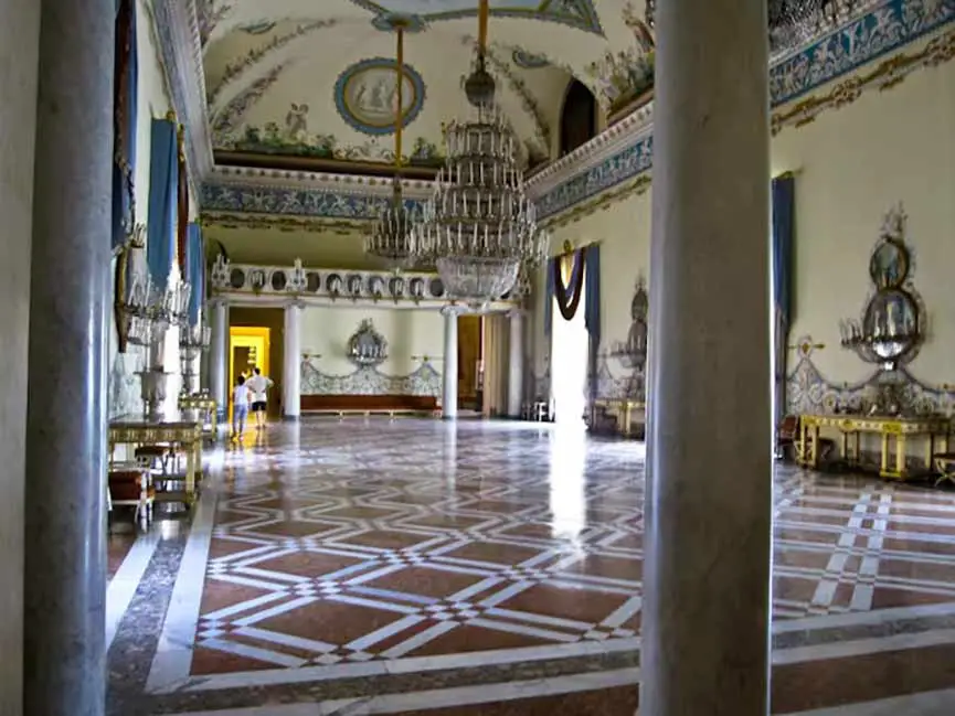 Eintrittskarten für das Capodimonte-Museum in Neapel. Online-Ticketkauf